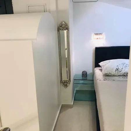 Charming Studio Mari In Centre *