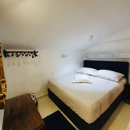 Charming Studio Mari In Centre Apartment *