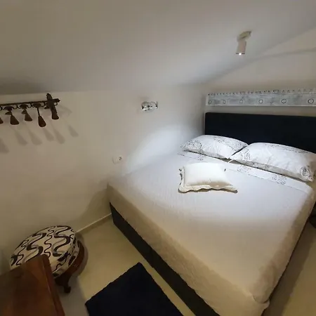 Charming Studio Mari In Centre Apartment *